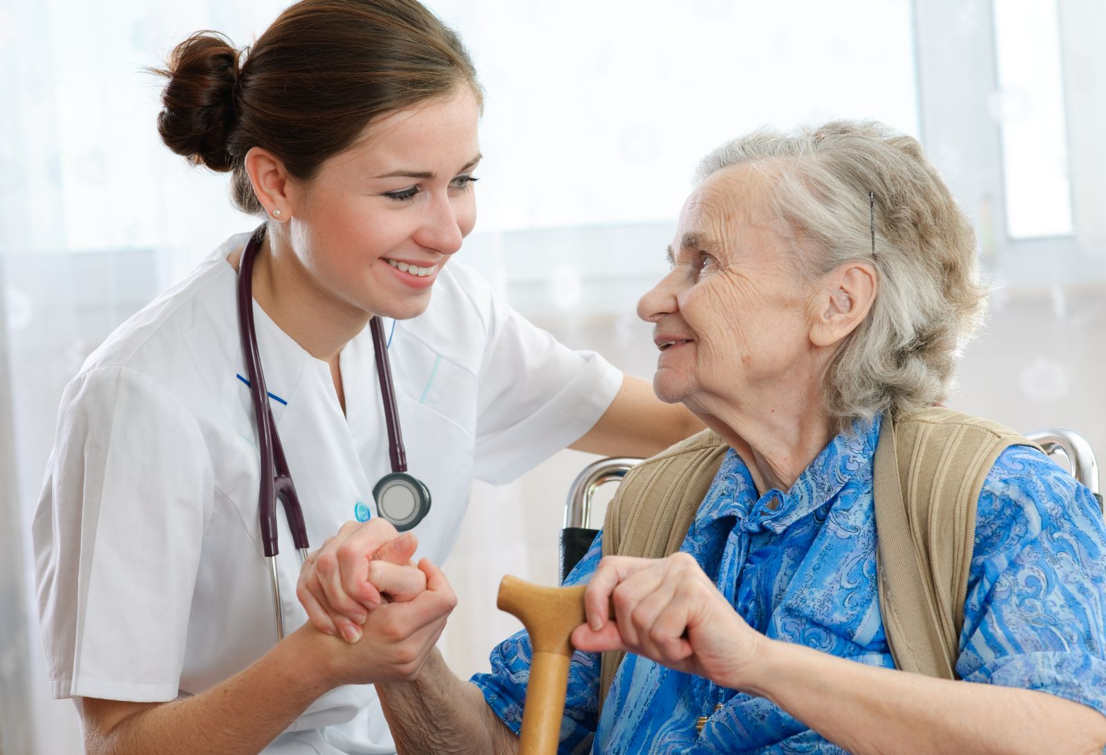 What Does a Patient Care Assistant Do in a Hospital?